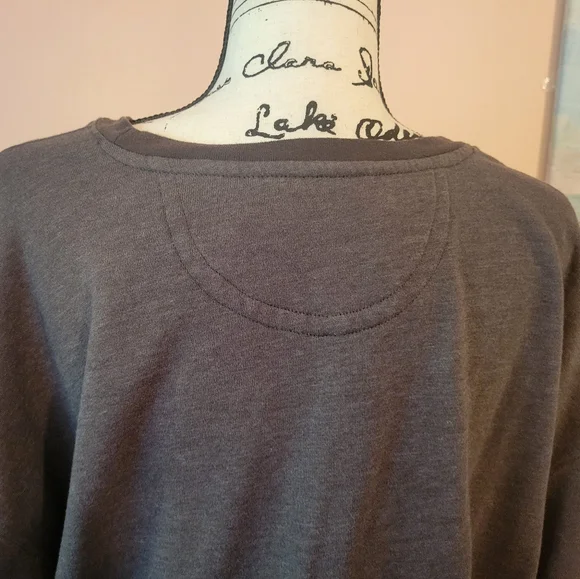 Natural Life Comfy Pocket Boho Sweatshirt - Gray Folk Flower, EUC, 3X - Picture 12 of 13